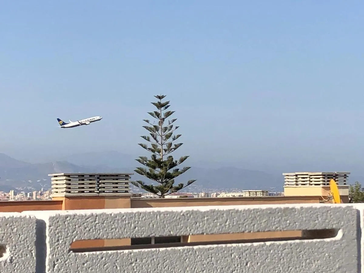 La Macarena Airport Apartment Malaga 0*,