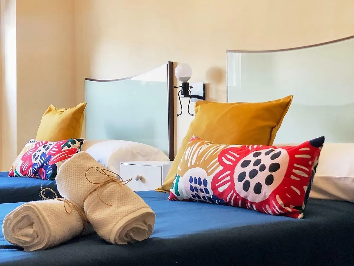 La Macarena Airport Apartment Malaga 0*,