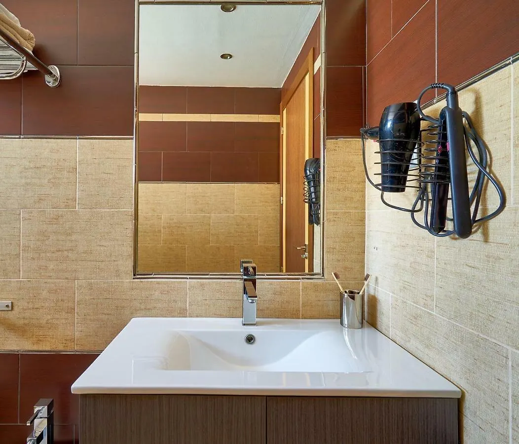 La Macarena Airport Apartment Malaga 0*,