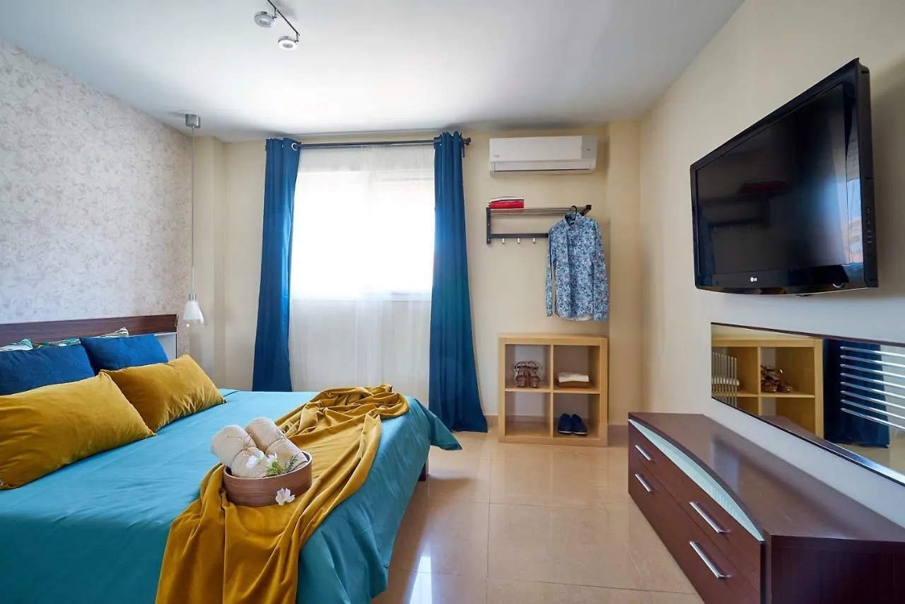 La Macarena Airport Apartment Malaga